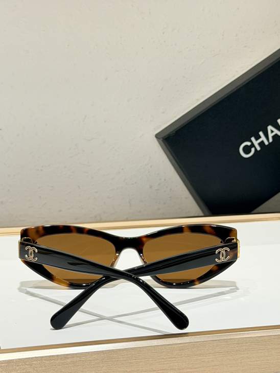 Picture of Chanel Sunglasses _SKUfw81853717fw